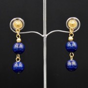 Boucles d'oreilles ethniques pendantes artisanales plaqué or avec pierres fossile bleues
