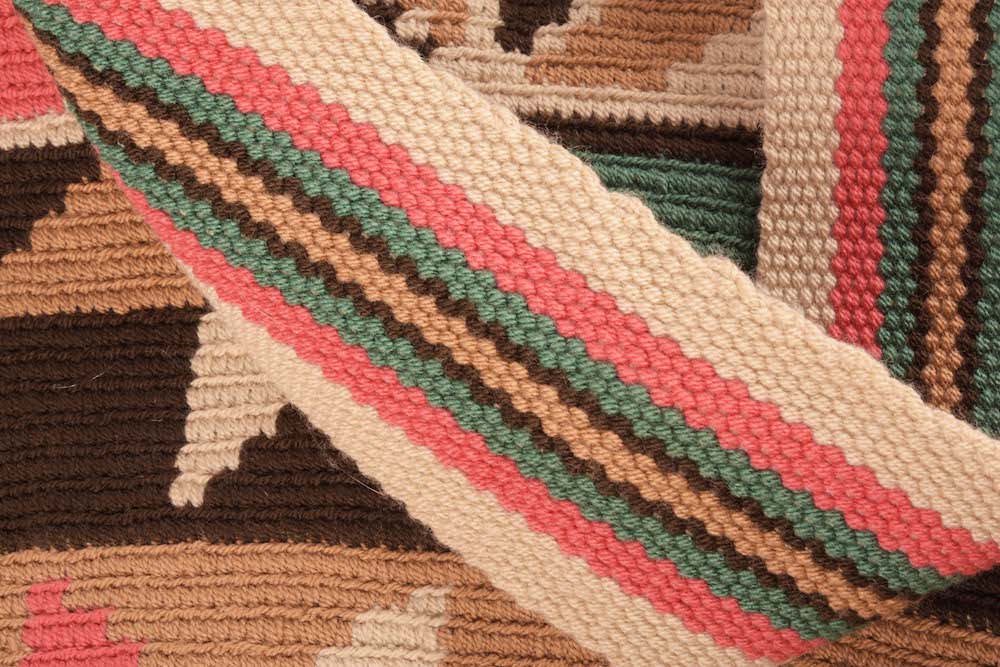 Détail Sac Cabas Ethnique Wayuu aux couleurs naturelles