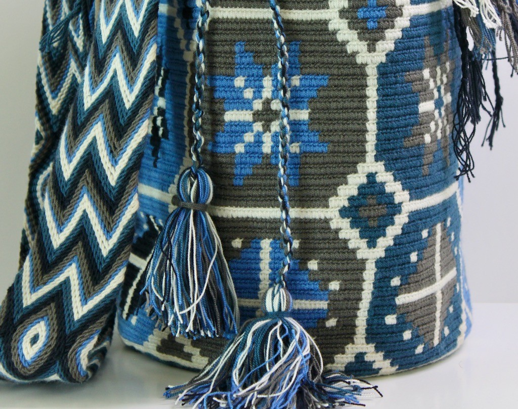 Sac Mochila Wayuu etoiles bleues photo approchée